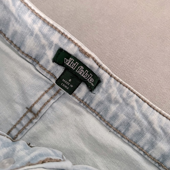 Cutoff shorts - Picture 3 of 5